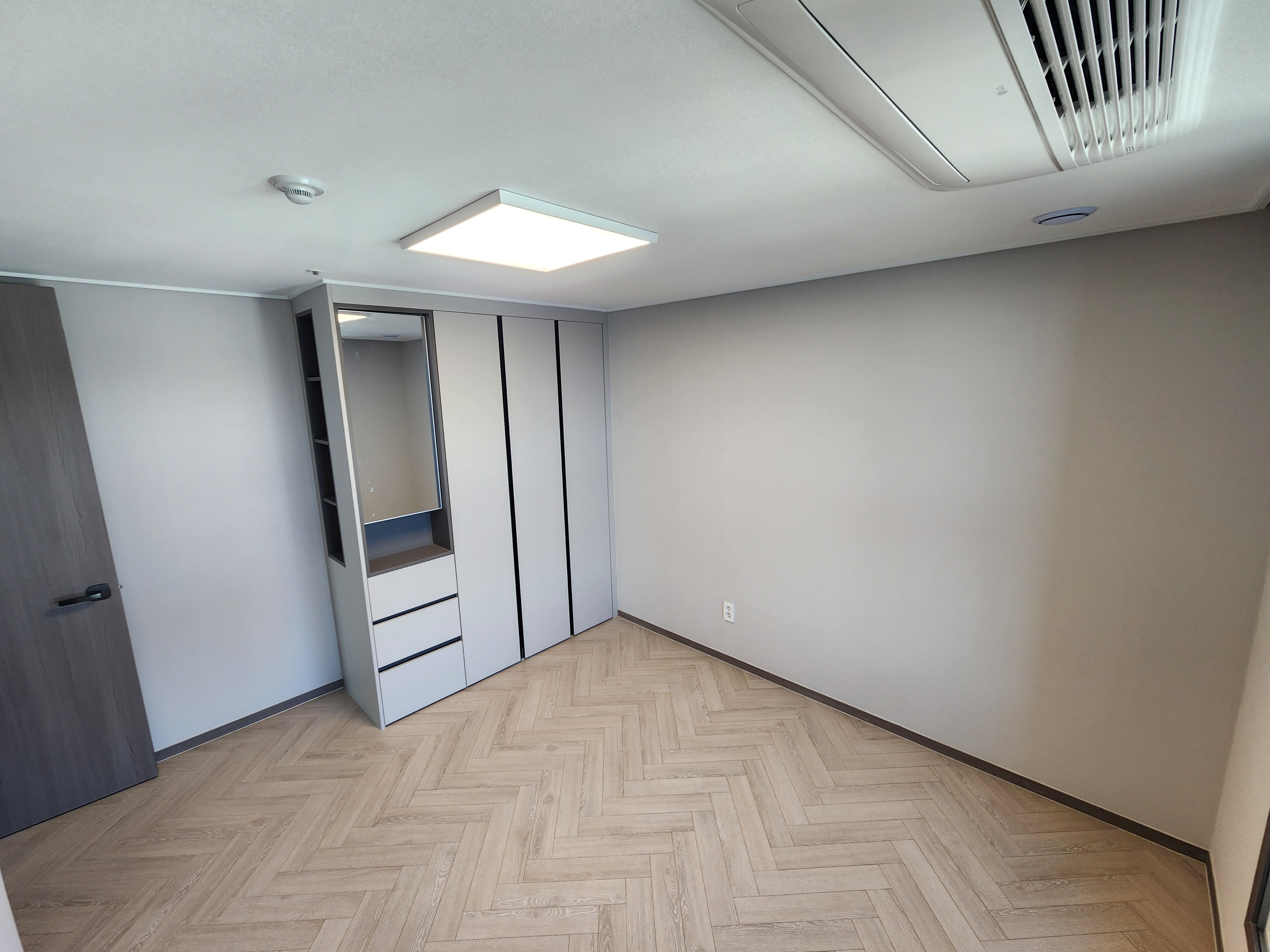 침실 - 붙박이옷장